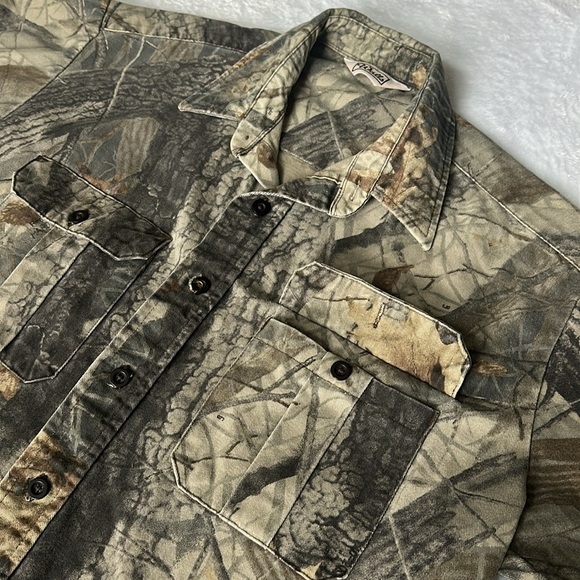 Vtg Walls Realtree Camouflage Camo Hunting Long Sleeve Button Up Work Shirt L - Picture 3 of 8